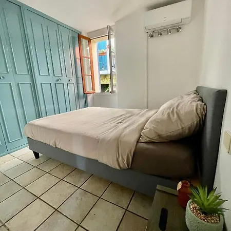 T2 Rue Pietonne Le Lavandou Climatise Exterior photo